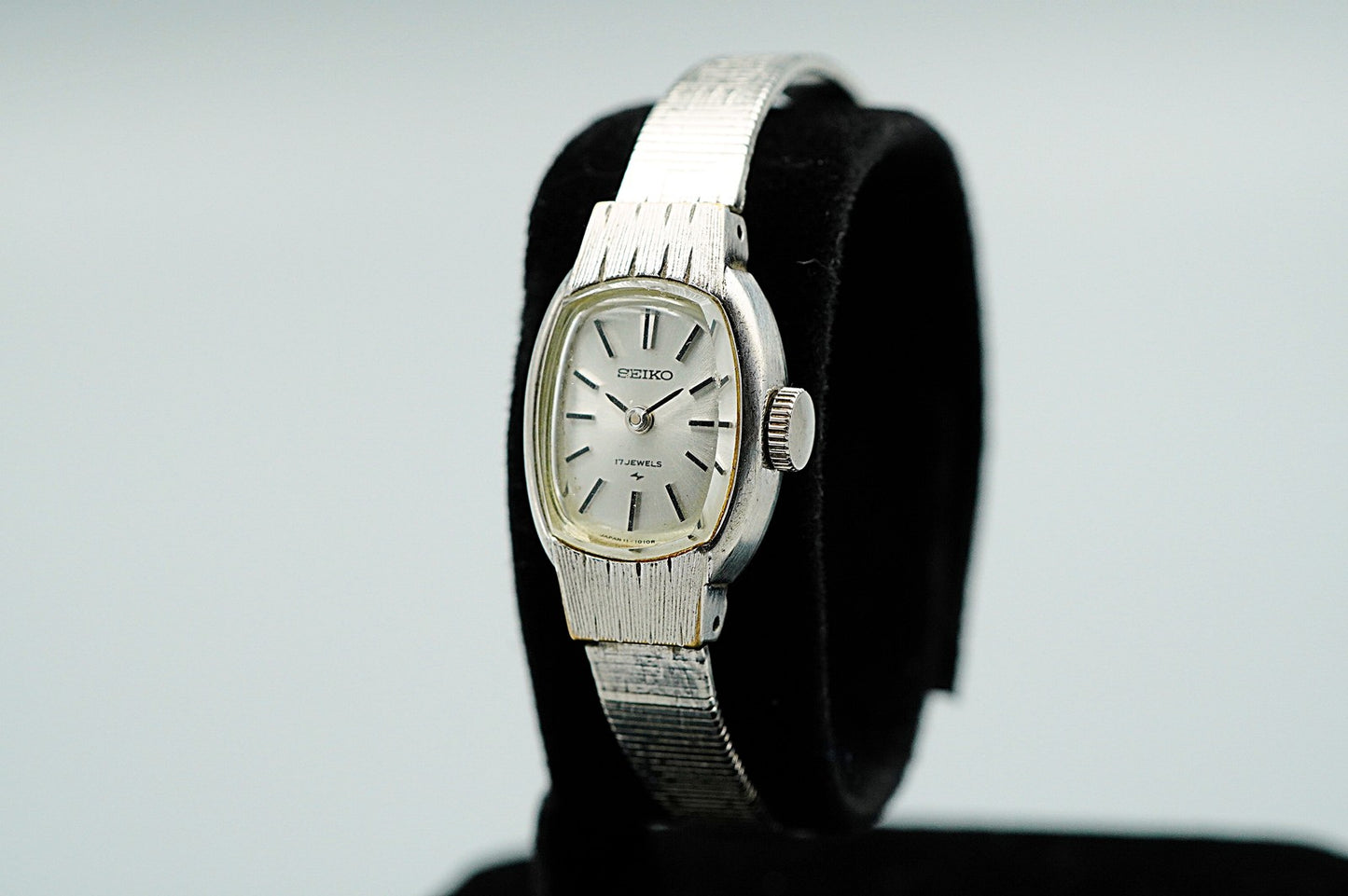 *Exc+5* Vintage 1972 SEIKO 01-3360 Hand Winding Silver Oval 16mm Women Watch