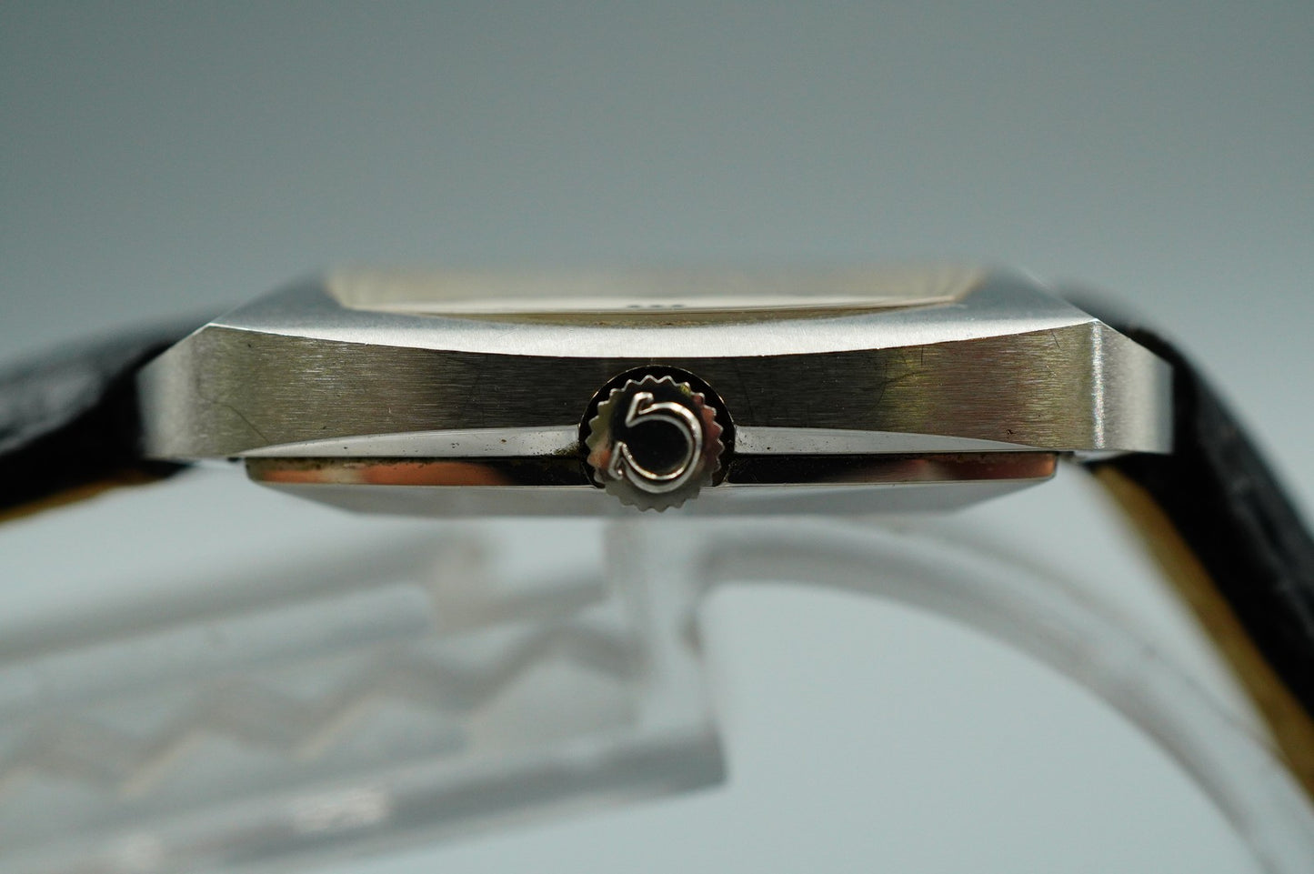 *NEAR MINT* OMEGA De Ville Hand Winding White Rectangle 25mm Women Watch