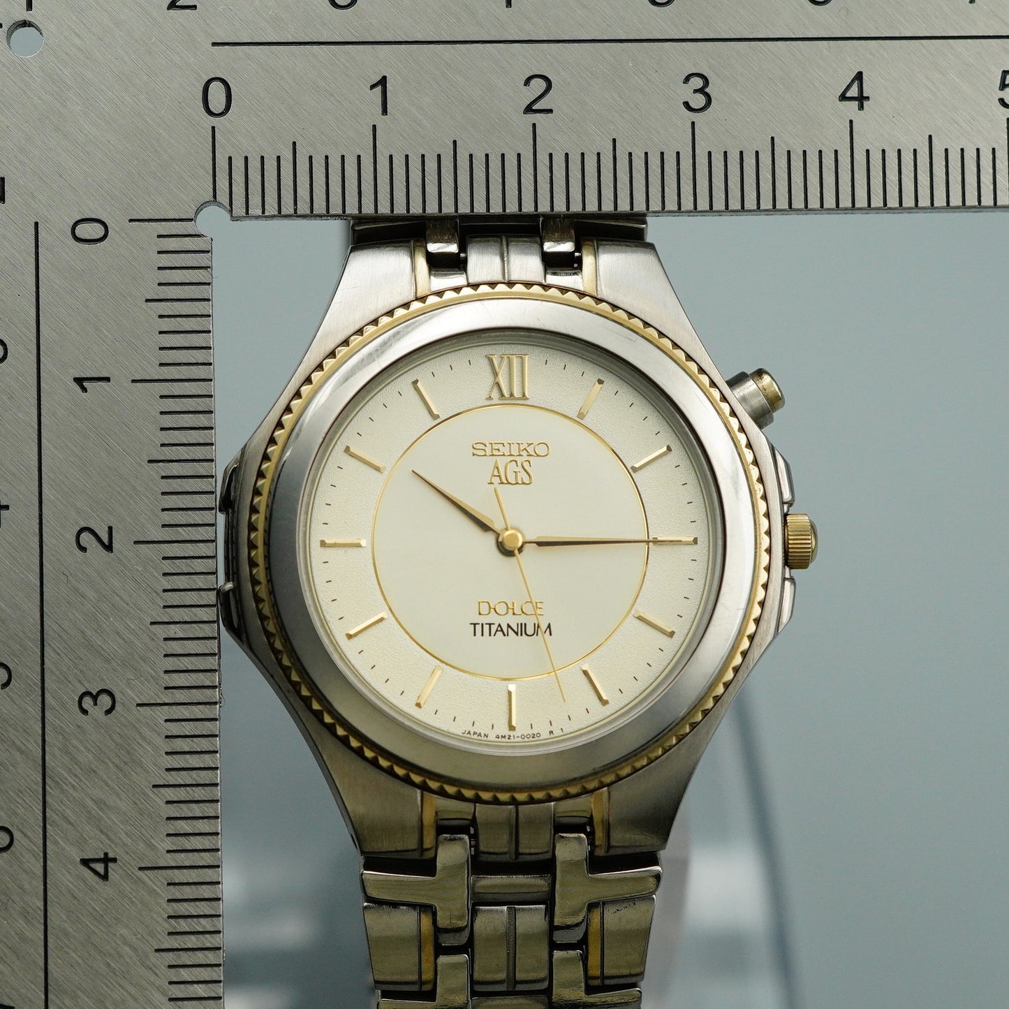 *N MINT* SEIKO DOLCE 4N21-0010 Titanium Quartz Gold Dial Round 35mm Mens Watch