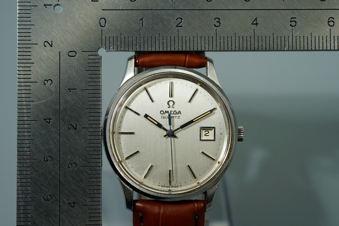 *N MINT* Vintage 1970s OMEGA Seamaster Cal.1342 Qz Silver 35mm Mens Watch