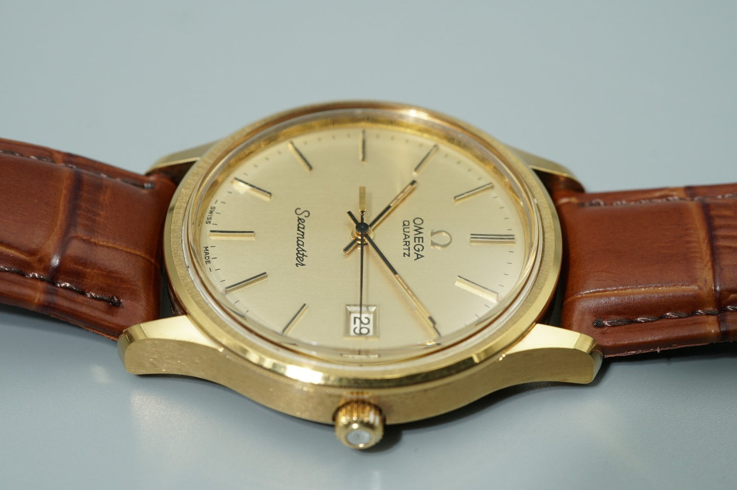 *NEAR MINT* Vintage 1977 OMEGA Seamaster Cal.1342 Qz Gold Round 35mm Mens Watch
