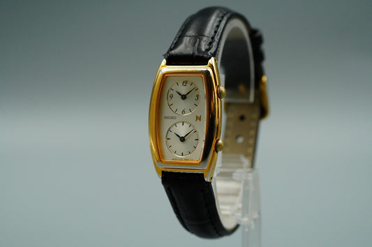 *Exc+5* Vintage SEIKO 1E20-3A00 Quartz White Dial Rectangle 21mm Women Watch