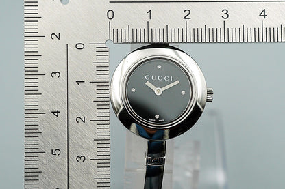*NEAR MINT* Gucci Quartz Black Dial Round 26 mm Women,Ladies Watch