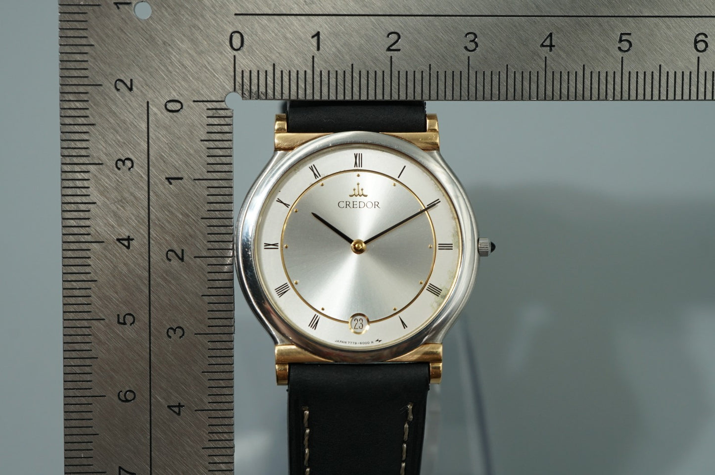 *NEAR MINT* Vintage 1990 SEIKO Credor 7779-6000 Qz Silver Round 31mm Mens Watch
