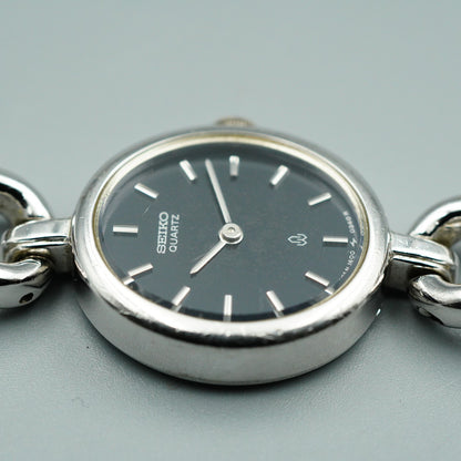 *Exc+5* Vintage SEIKO Vintage 1400-5180 Quartz Black Round 18mm Women Watch