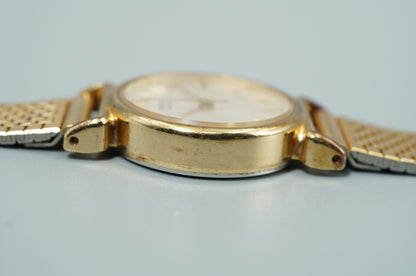 *Exc+5* Vintage 1985 SEIKO Bracelet 2C21-0100 Qz White Round 21mm Women Watch