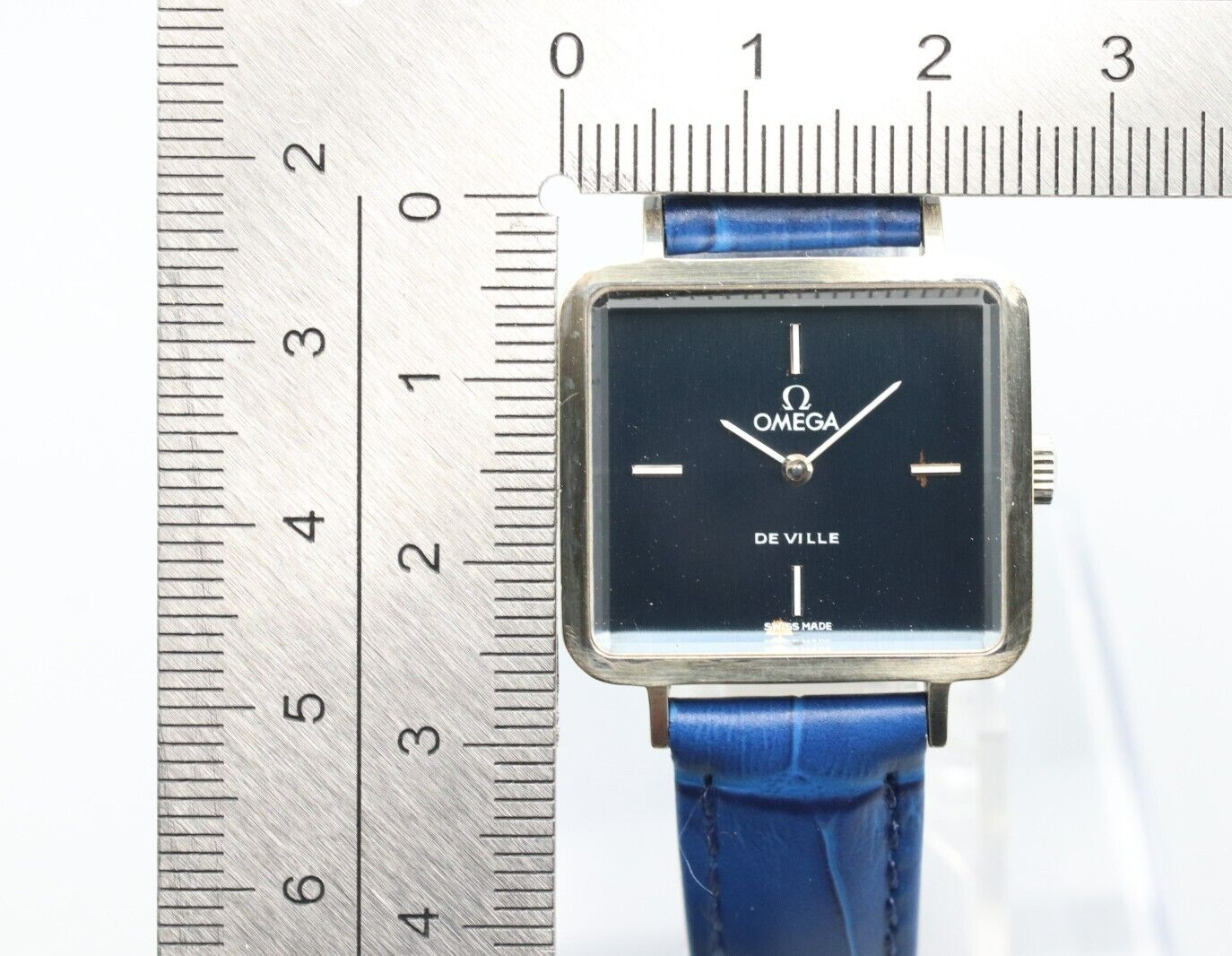 *NEAR MINT* Vintage OMEGA De Ville Hand Winding Blue Dial Square Mens Watch