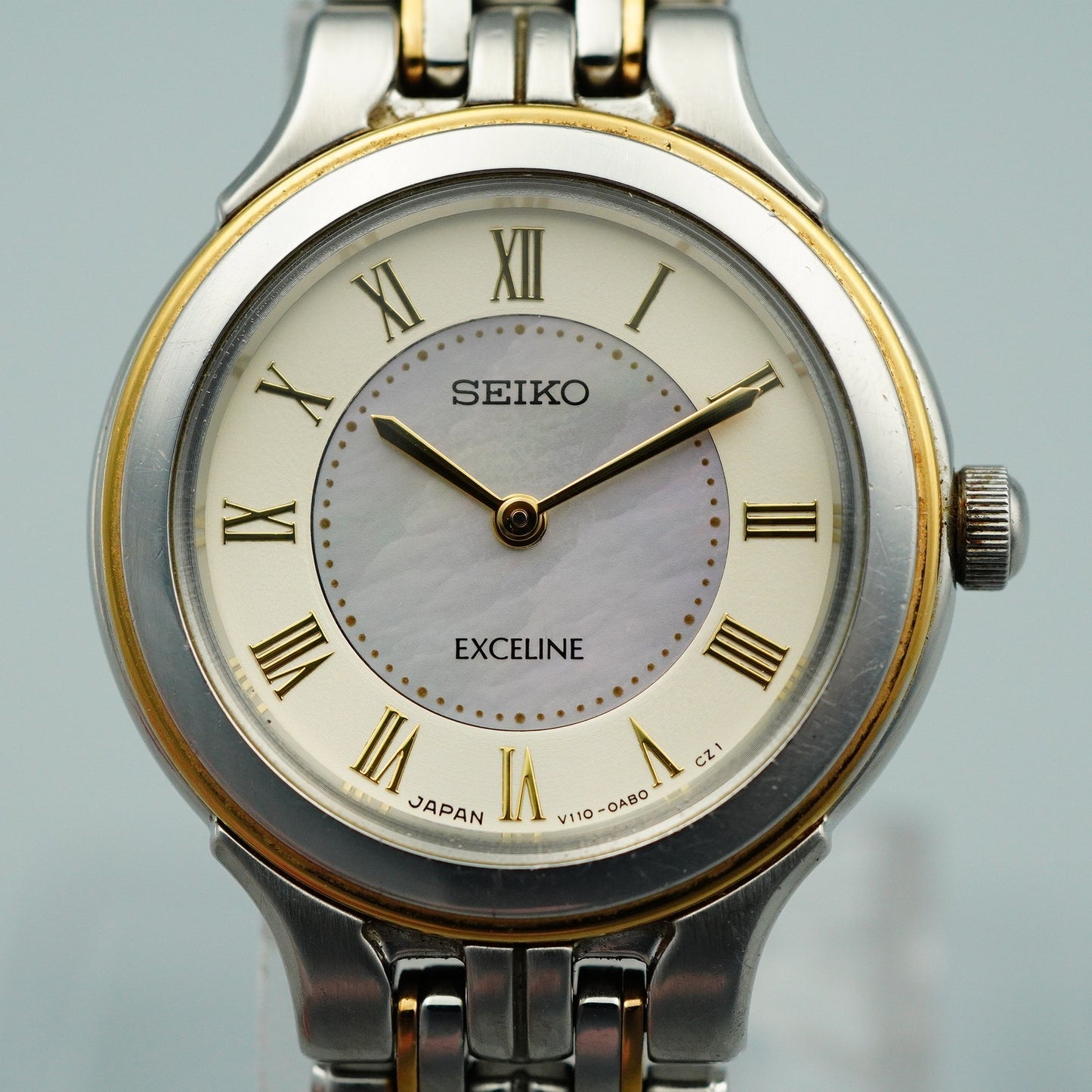 *NEAR MINT* SEIKO Exceline V110-0AA0 Quartz White Round 24mm Women,Ladies Watch