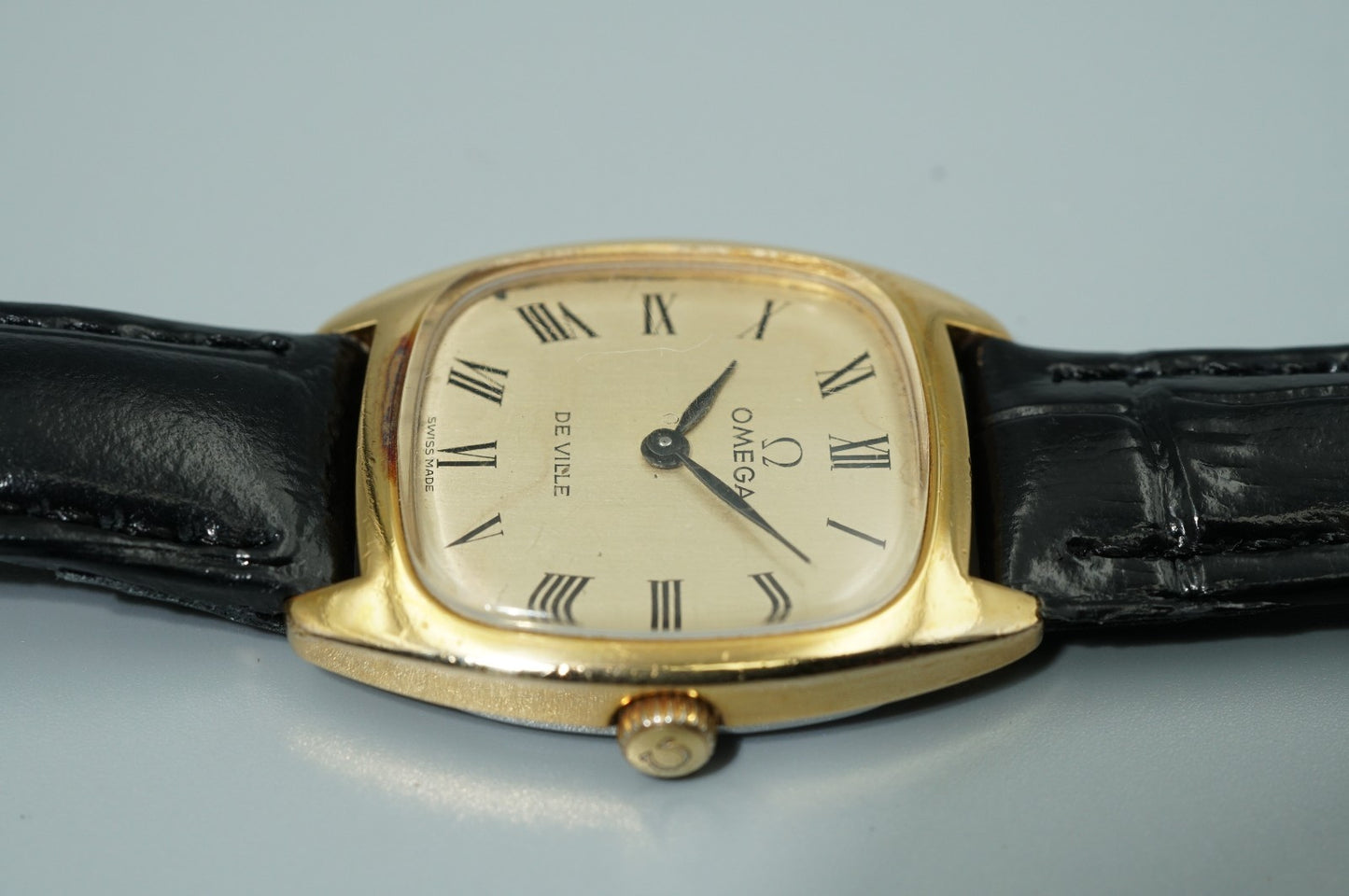 *NEAR MINT* Vintage 1979 OMEGA De Ville Cal.625 Hand Wind Gold 25mm Women Watch