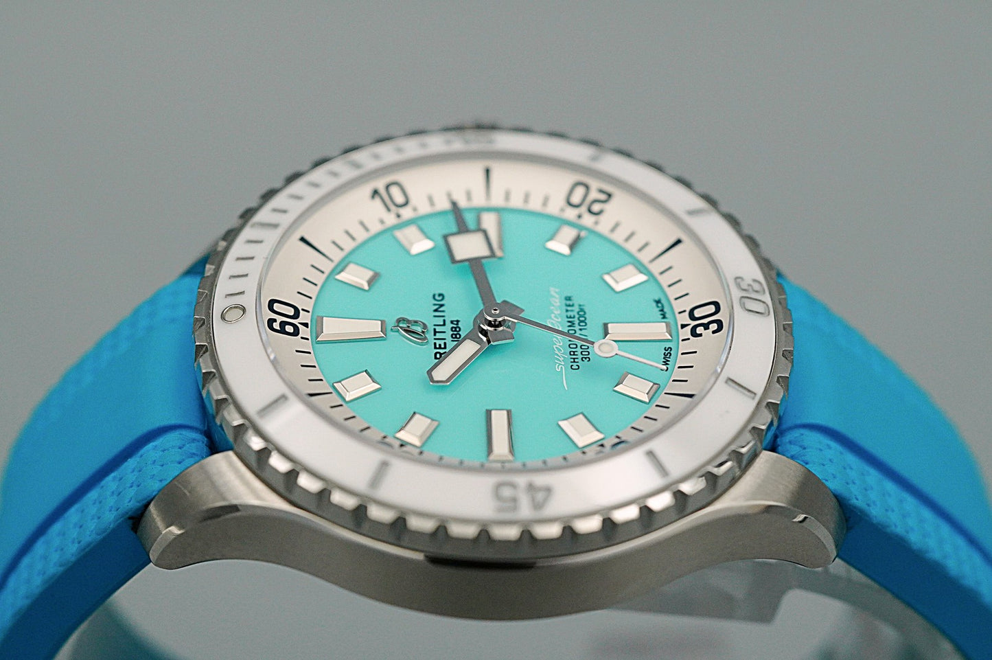 *MINT* BREITLING superocean A17377 Automatic Blue Dial Round 36mm Mens Watch