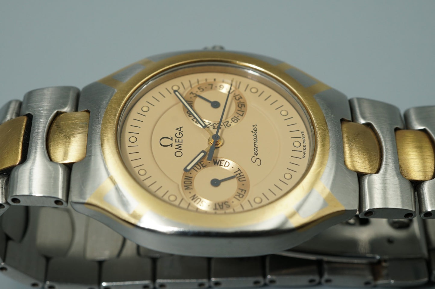 N MINT Vintage 1991 OMEGA Seamaster Cal.1444 Qz Gold Dial Round 31mm Mens Watch