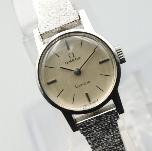 *MINT* Vintage OMEGA Geneve Cal.485 Hand Winding Silver Dial Women Watch