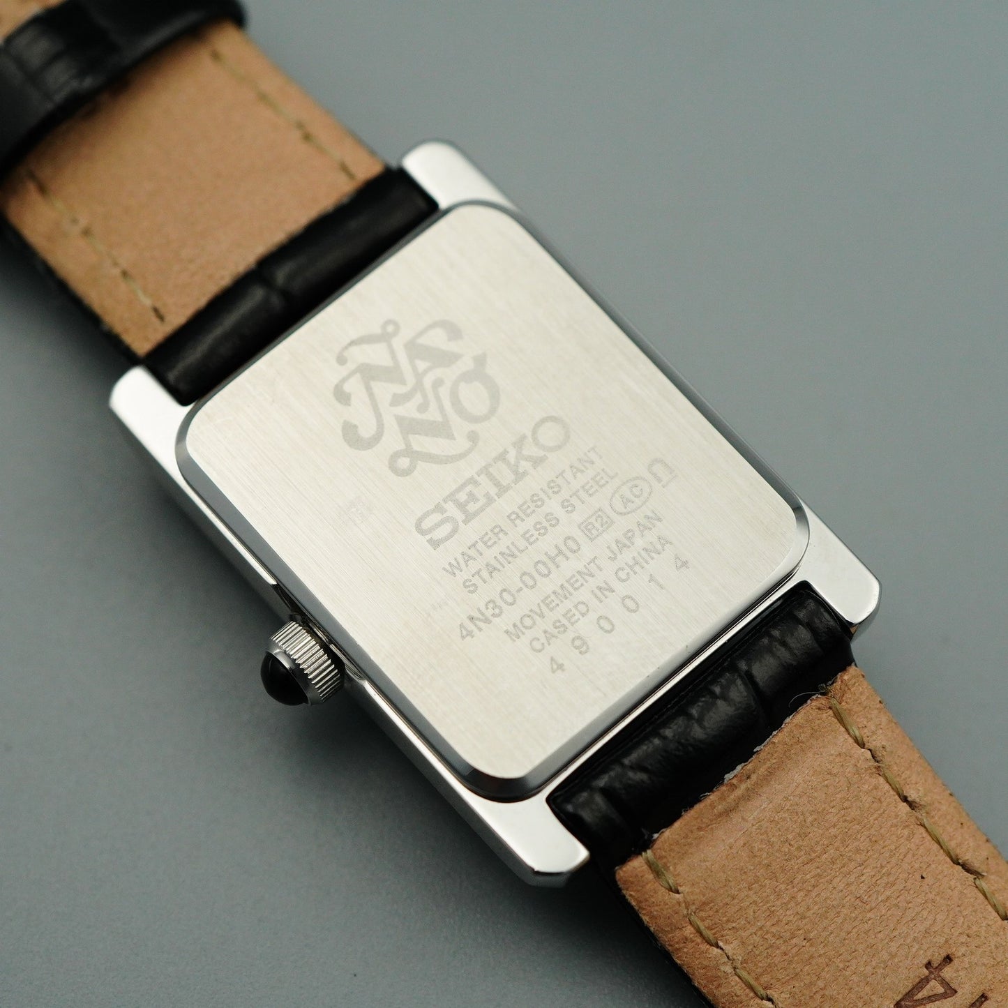 *MINT* Box & Paper SEIKO 4N30-00H0 Quartz Silver Dial Square 19mm Women Watch