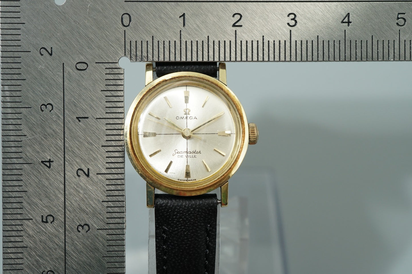 *Exc+5* Vintage OMEGA Seamaster Hand Winding Silver Round 22mm Women Watch