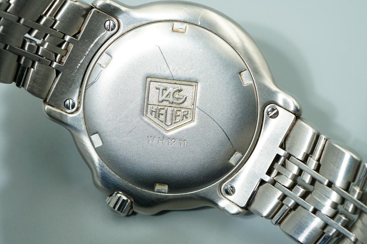 N MINT Vintage 1990s TAG HEUER Professional  WH1211 Qz White 34mm Mens Watch