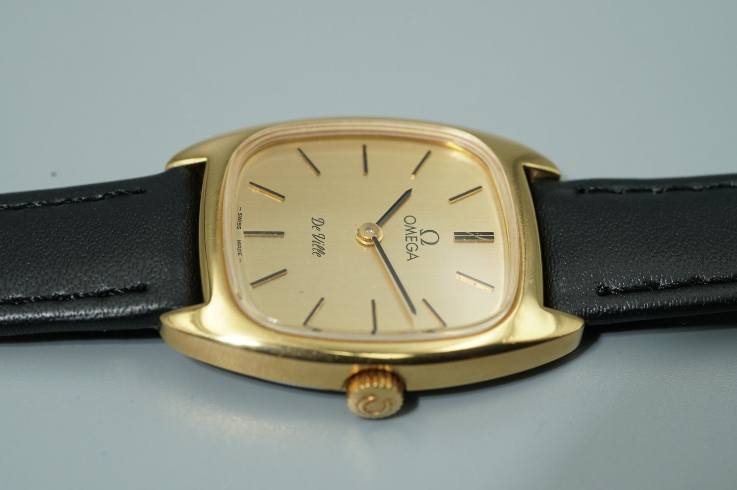 *N MINT* Vintage 1977 OMEGA De Ville Cal.625 Hand Wind Gold 25mm Women Watch