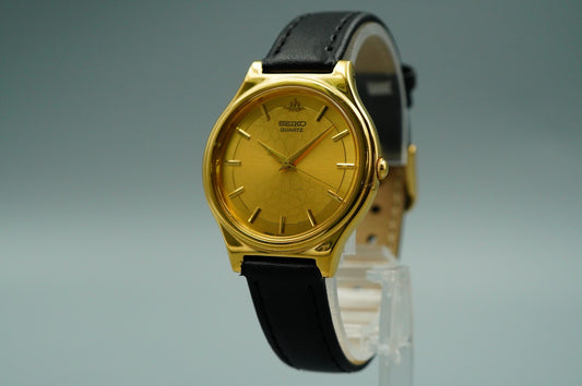 *MINT* Vintage SEIKO V701-1P70 Quartz Gold Dial Round 32mm Mens Watch