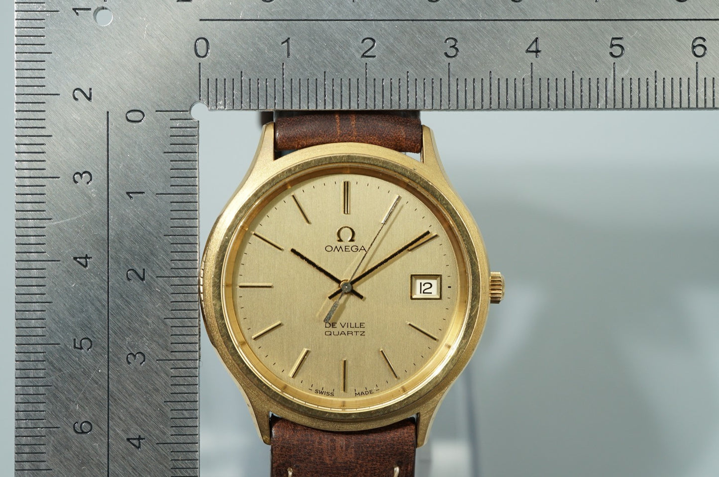 *NEAR MINT* Vintage 1978 OMEGA De Ville Cal.1342 Qz Gold Round 35mm Mens Watch