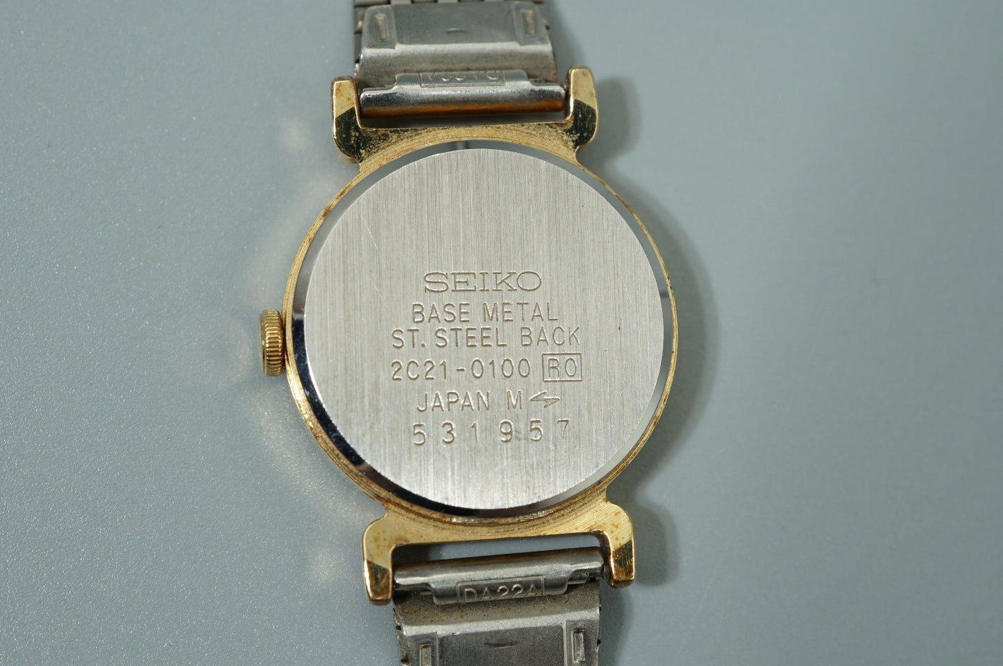 *Exc+5* Vintage 1985 SEIKO Bracelet 2C21-0100 Qz White Round 21mm Women Watch