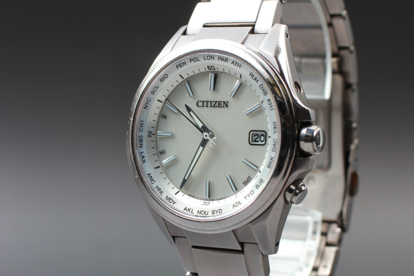 N MINT CITIZEN CB1070-56A H149-S096073 Automatic White dial Wristwatch JAPAN