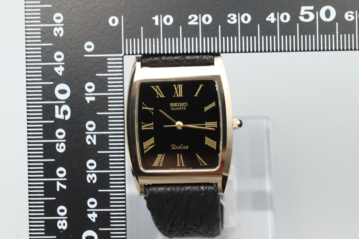 Vintage 1981 [N MINT+3] SEIKO Dolce 6030-5320 Quartz Tank Roman Black Dial JAPAN