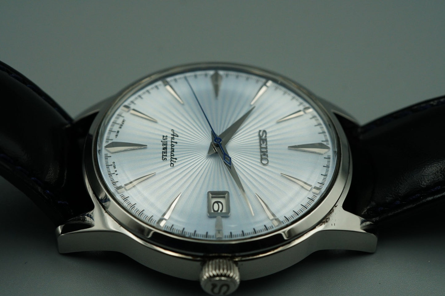 *NEAR MINT*  SEIKO MECHANICAL 6R15-01S0 AT Blue Dial Round 40mm Mens Watch