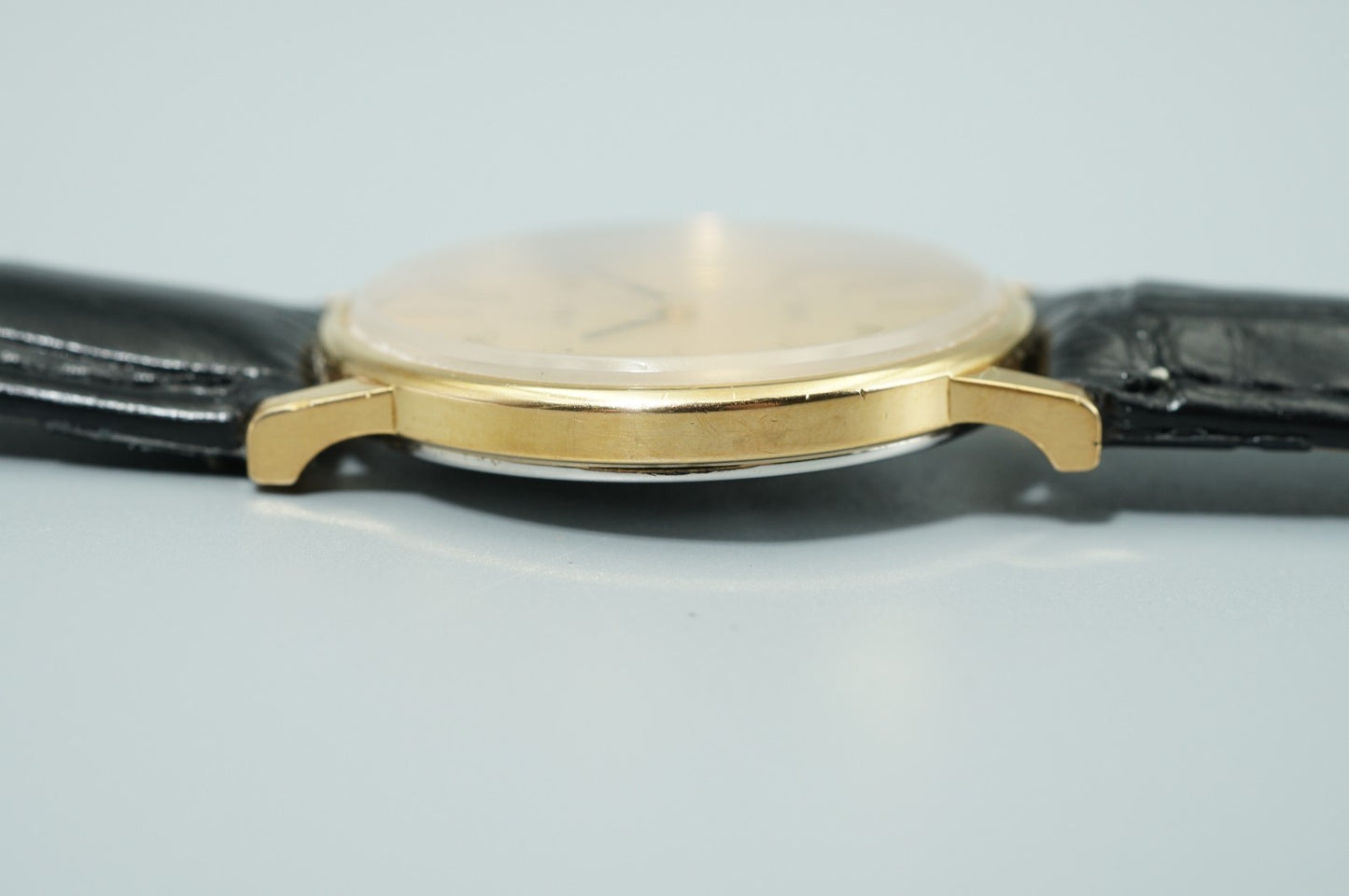 N MINT Vintage 1979 OMEGA De Ville Cal.625 Hand Wind Gold Round 32mm Mens Watch
