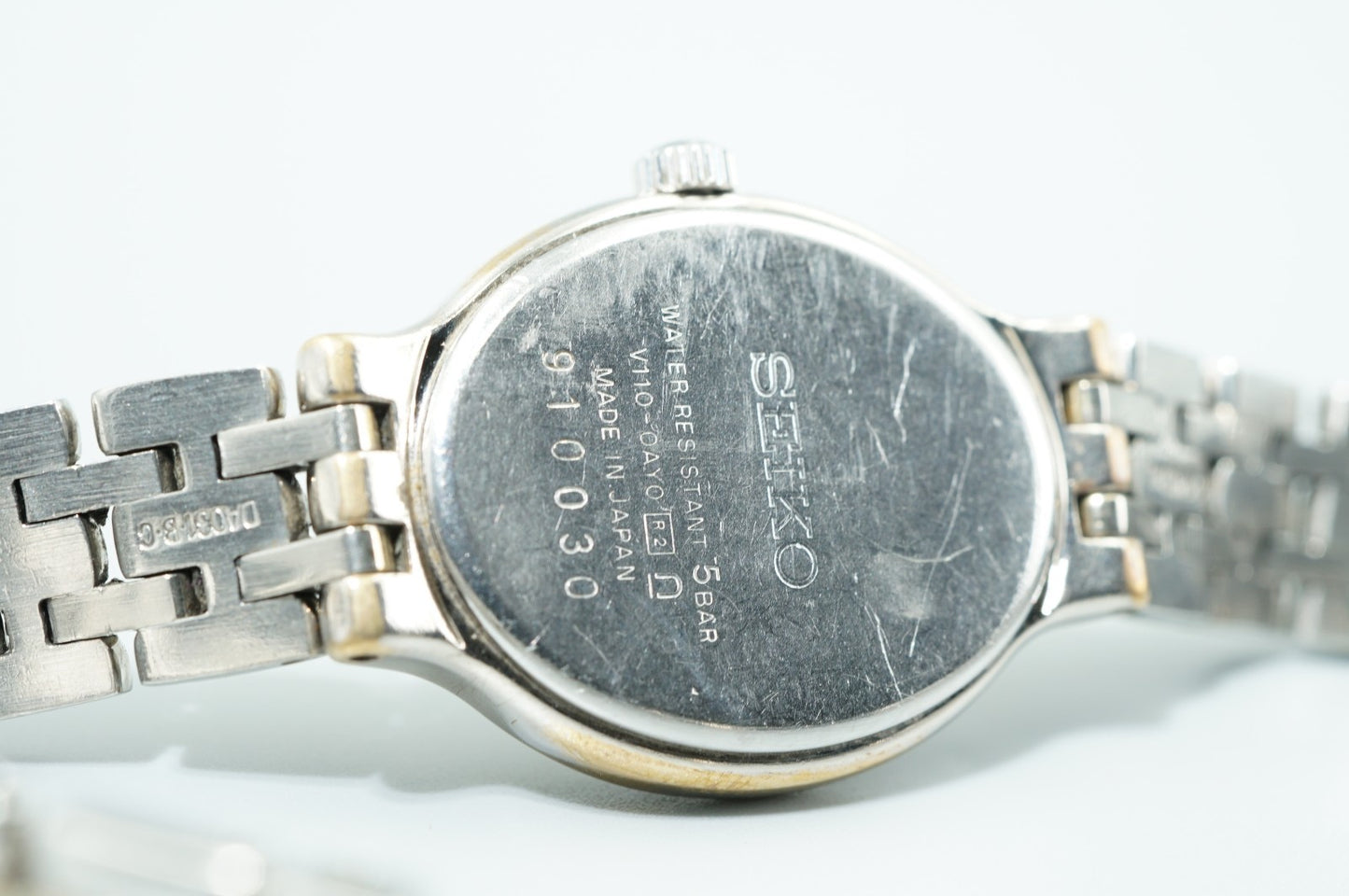 *Exc+5* SEIKO V110-0AY0 Quartz White Dial Oval 21mm Women Watch