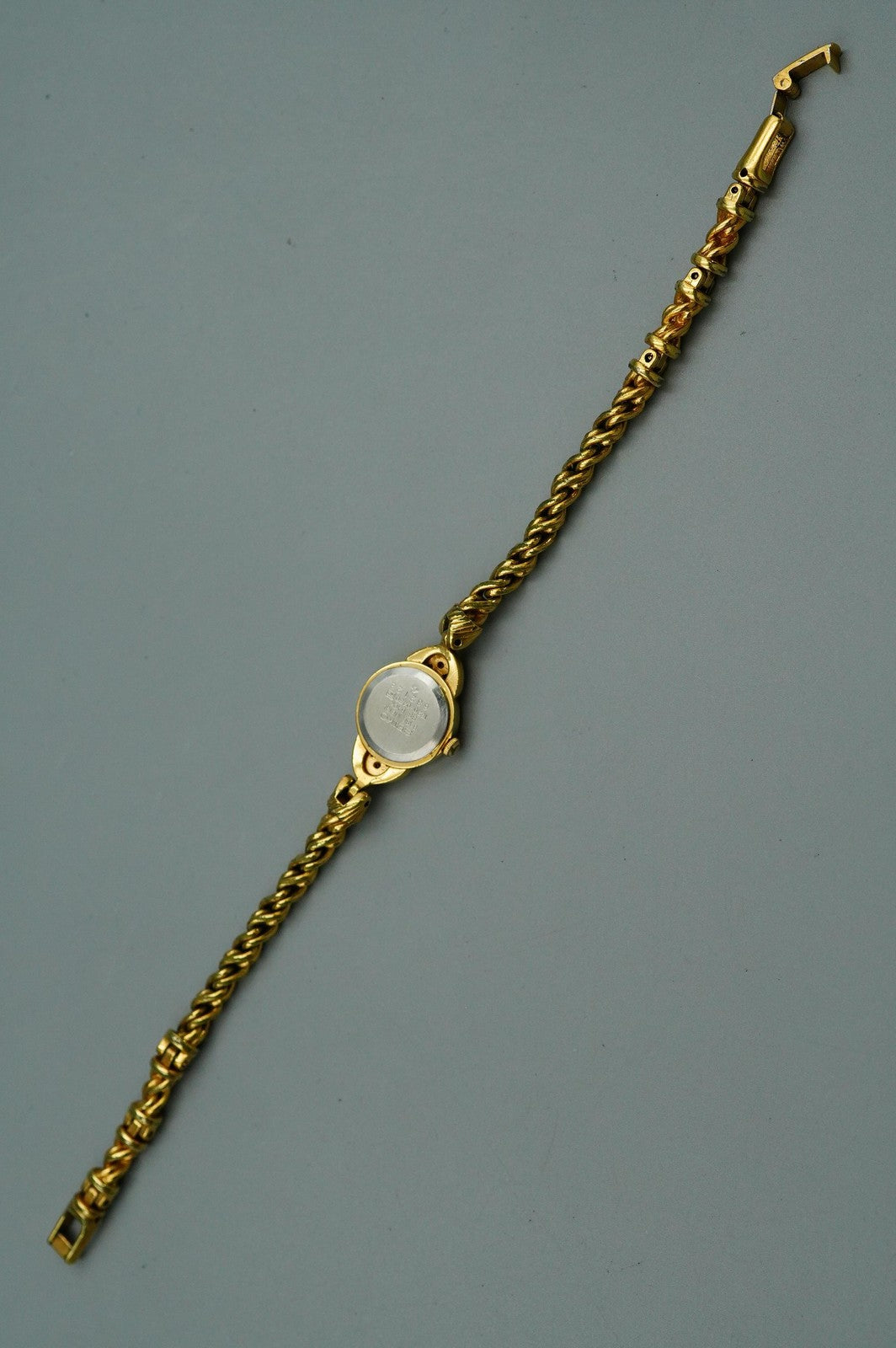 *NEAR MINT* Vintage SEIKO 1E20-0430 Quartz Gold Dial Round 15 mm Women Watch