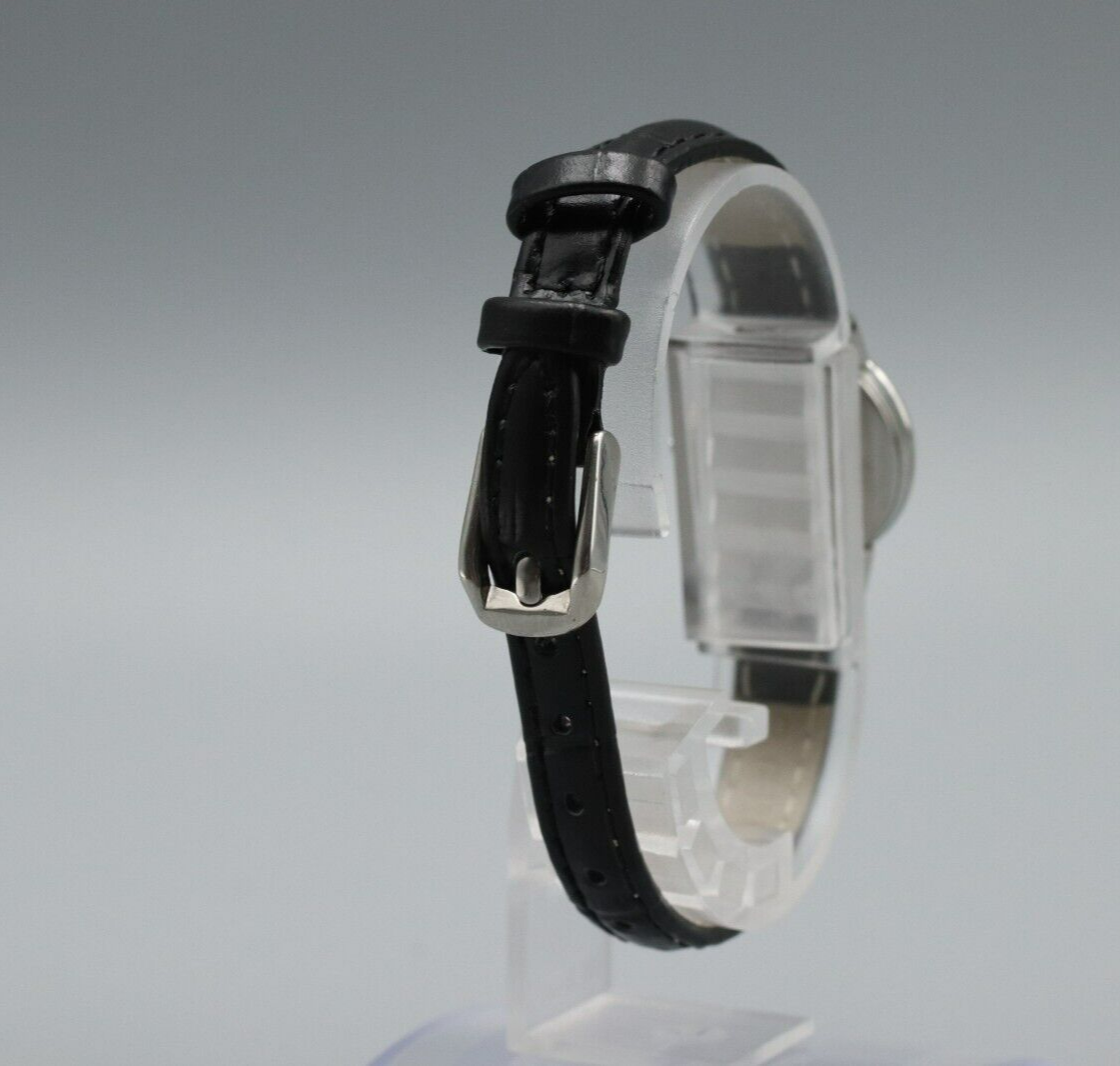 *NEAR MINT* Vintage OMEGA Geneve Cal.620 Hand Winding Silver Dial Women Watch
