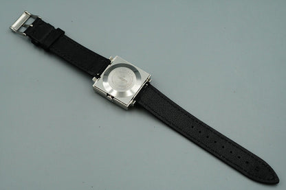 N MINT Vintage SEIKO 5 ACTUS 6106-5440 Automatic Black Rectangle 33mm Mens Watch