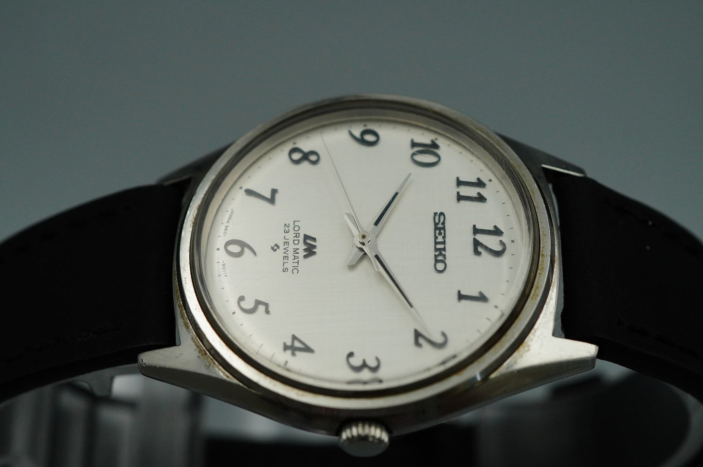 N MINT Vintage SEIKO LORD MATIC 5601-9000 Automatic Beige Round 36mm Mens Watch